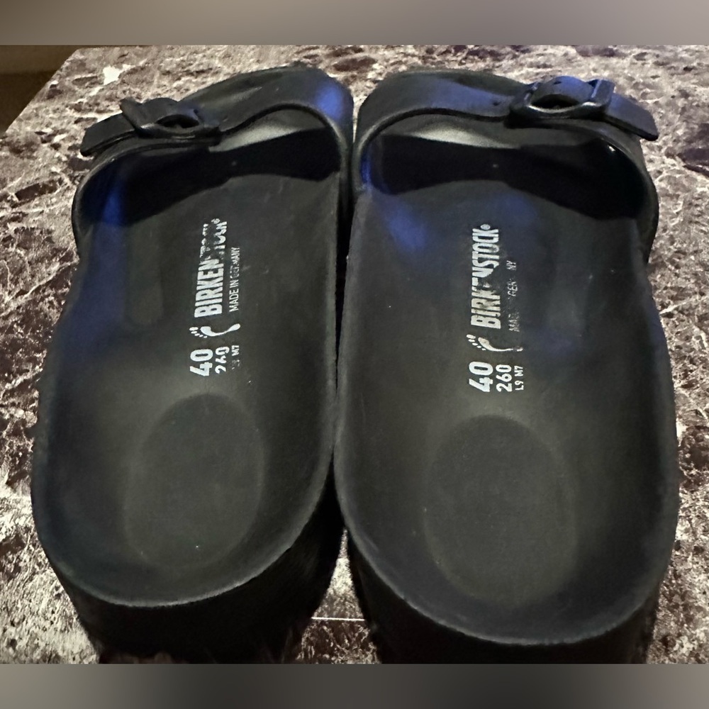 Birkenstock Black Men's Leather Buckle Slide Sandals - Picture 4 of 6